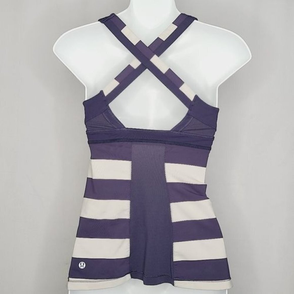 Lululemon Run: Stuff Your Bra Tank II - Picture 5 of 6